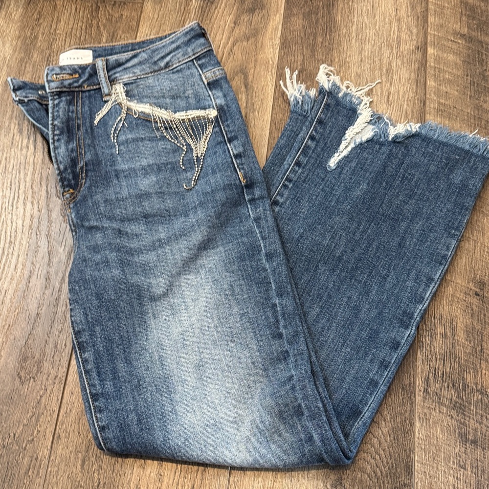 Chic Frayed Hem Blue Jeans